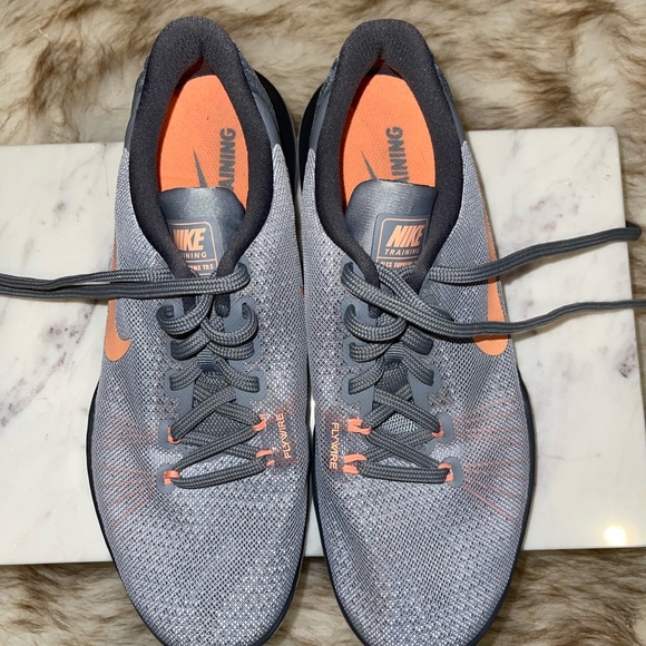 Nike Flex Supreme TR5 Training Shoes - Picture 8 of 10